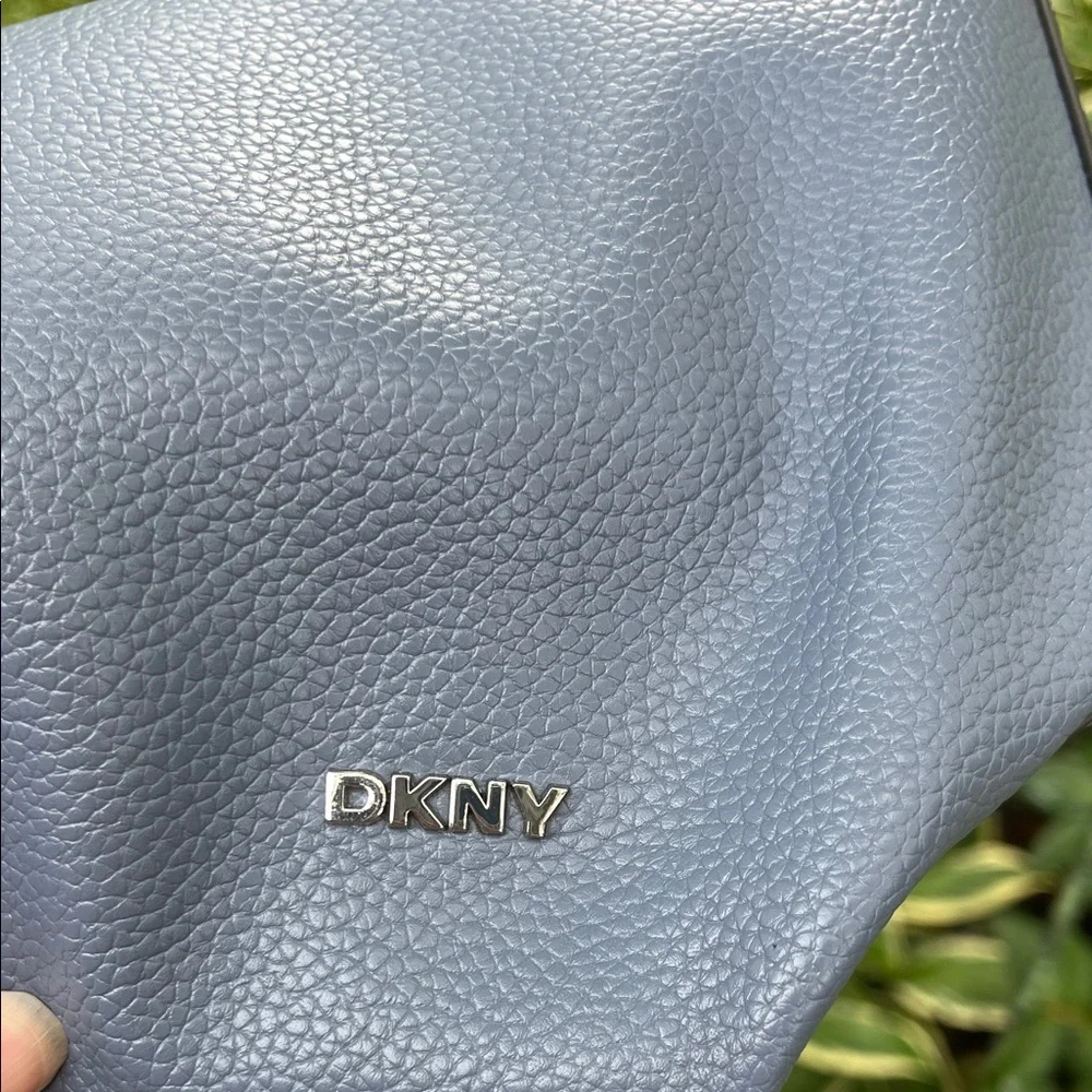 Brand New Without Tags DKNY handbag - Picture 3 of 9